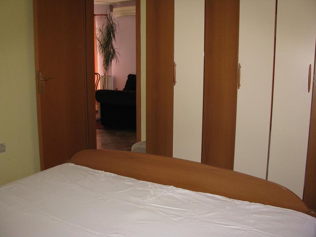 Apartment Megi Tribalj Eksteriør billede